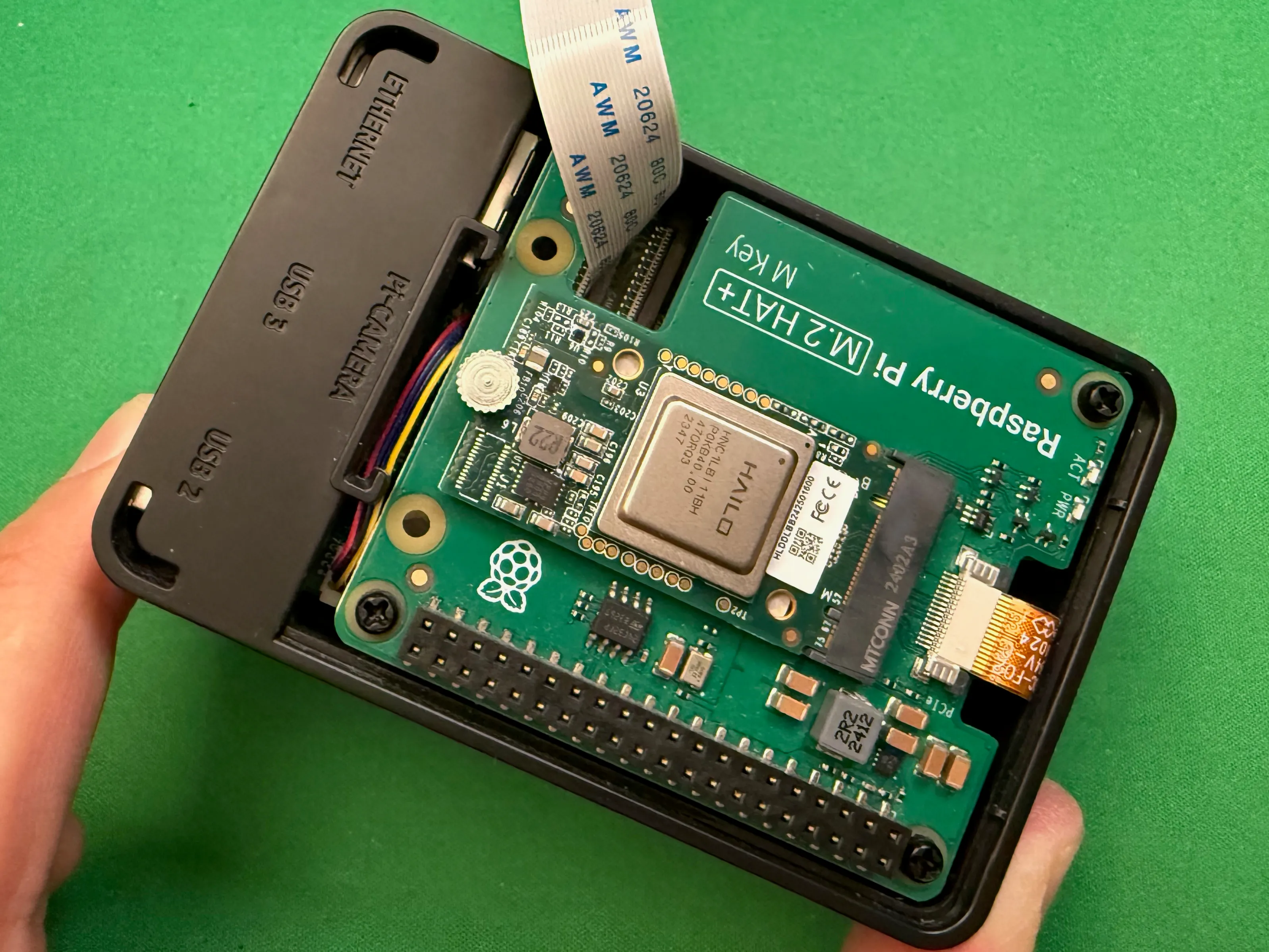 Raspberry Pi 5 with the M.2 PCIe HAT and HAILO 8L installed